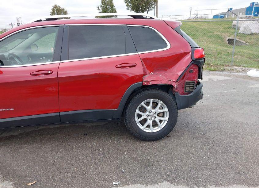 Photo 19 of 2017 Jeep Cherokee LATITUDE FWD (VIN 1C4PJLCB3HW586860)