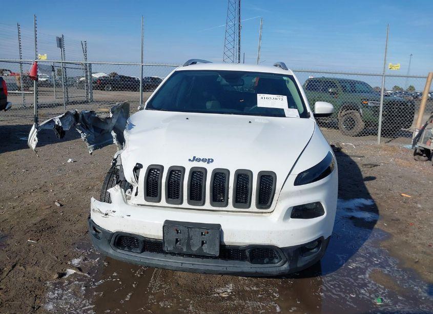 Photo 12 of 2018 Jeep Cherokee LATITUDE FWD (VIN 1C4PJLCB3JD538566)