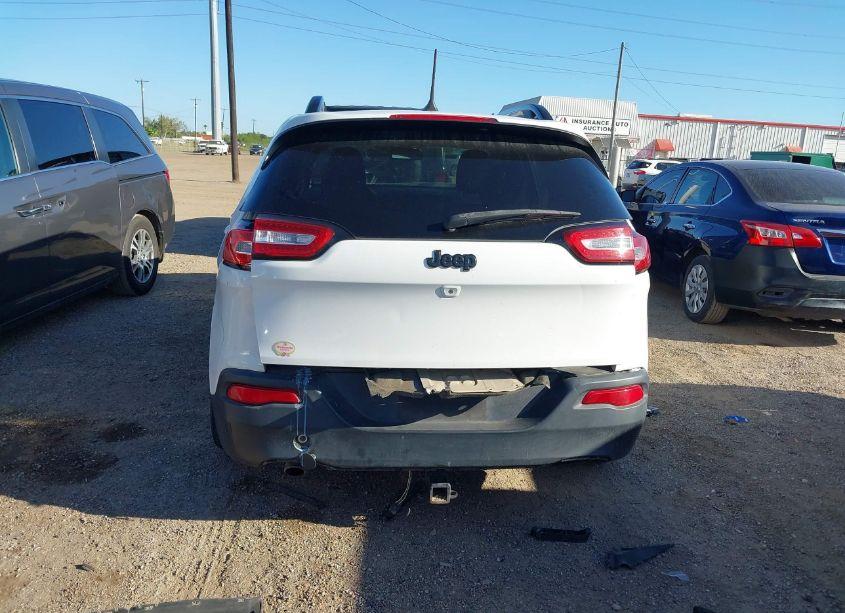 Photo 17 of 2018 Jeep Cherokee LATITUDE FWD (VIN 1C4PJLCB3JD544674)