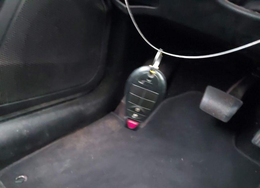 Photo 11 of 2018 Jeep Cherokee LATITUDE FWD (VIN 1C4PJLCB3JD556615)