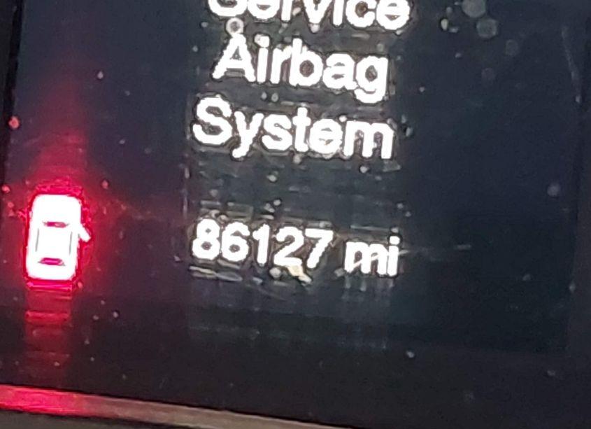 Photo 15 of 2018 Jeep Cherokee LATITUDE FWD (VIN 1C4PJLCB3JD556615)