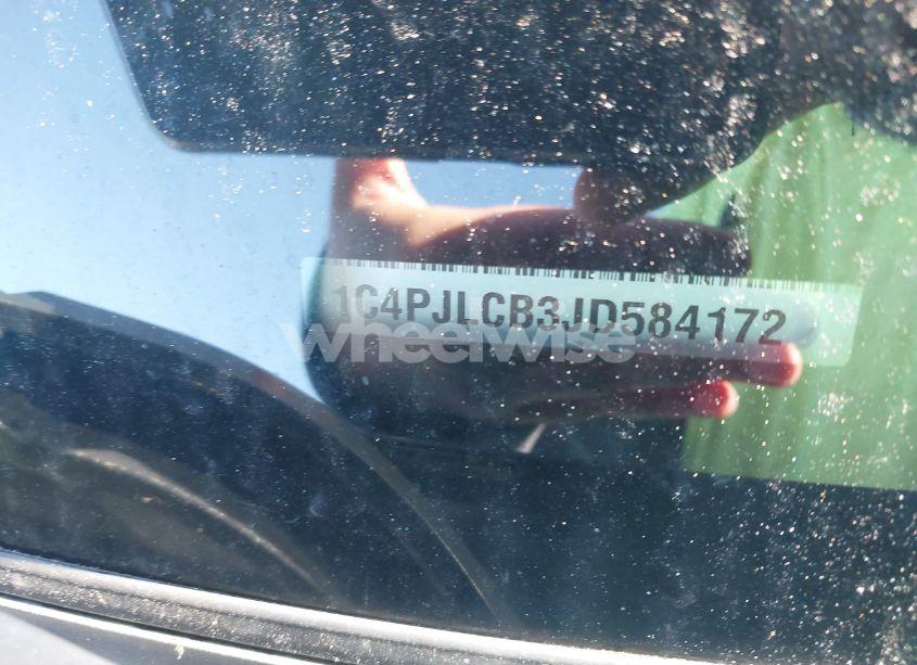 Photo 9 of 2018 Jeep Cherokee LATITUDE FWD (VIN 1C4PJLCB3JD584172)