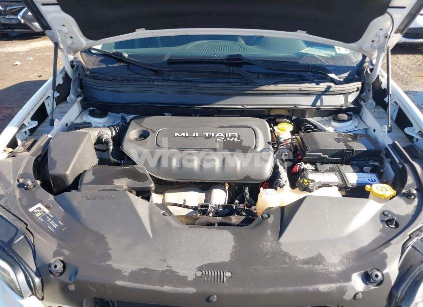 Photo 10 of 2019 Jeep Cherokee LATITUDE FWD (VIN 1C4PJLCB3KD147984)