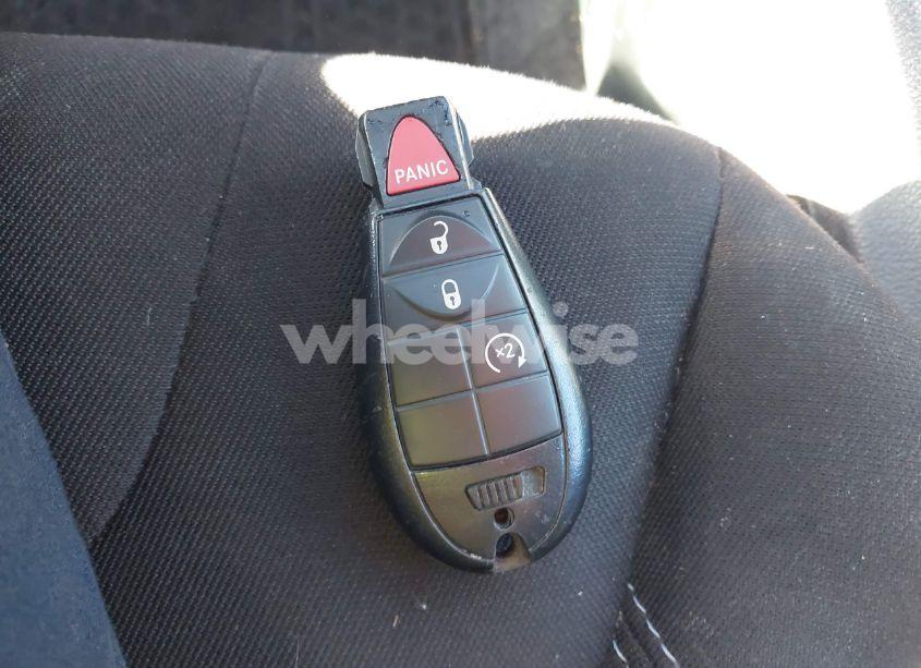 Photo 11 of 2019 Jeep Cherokee LATITUDE FWD (VIN 1C4PJLCB3KD147984)