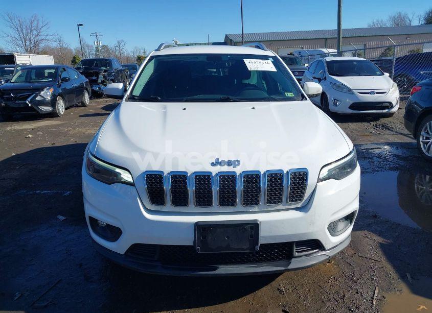 Photo 12 of 2019 Jeep Cherokee LATITUDE FWD (VIN 1C4PJLCB3KD147984)