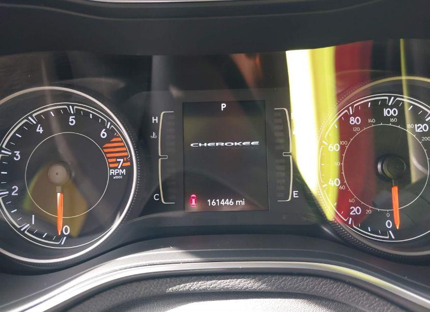 Photo 7 of 2019 Jeep Cherokee LATITUDE (VIN 1C4PJLCB3KD153459)