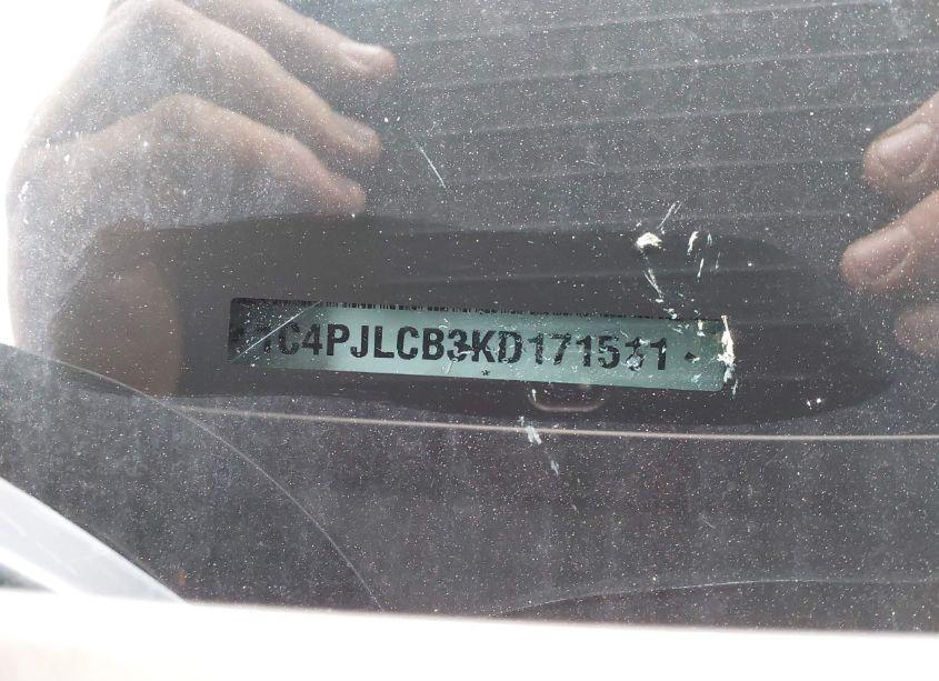 Photo 9 of 2019 Jeep Cherokee LATITUDE FWD (VIN 1C4PJLCB3KD171511)