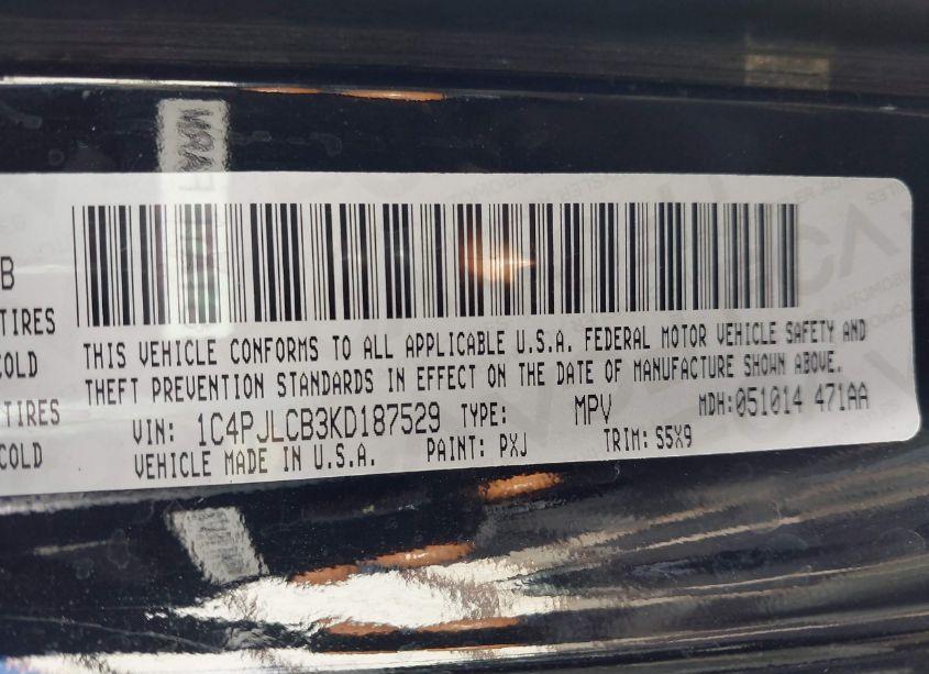 Photo 9 of 2019 Jeep Cherokee LATITUDE FWD (VIN 1C4PJLCB3KD187529)