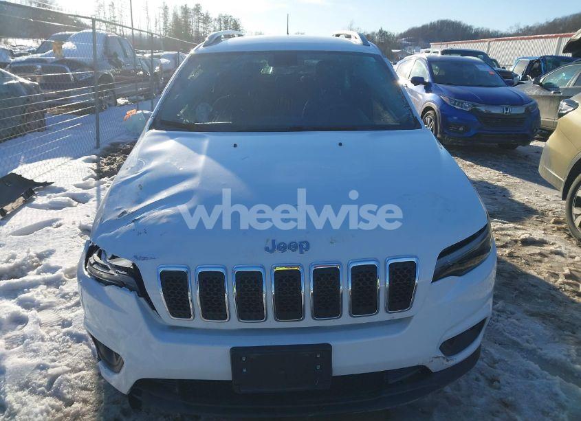 Photo 12 of 2019 Jeep Cherokee LATITUDE FWD (VIN 1C4PJLCB3KD290577)