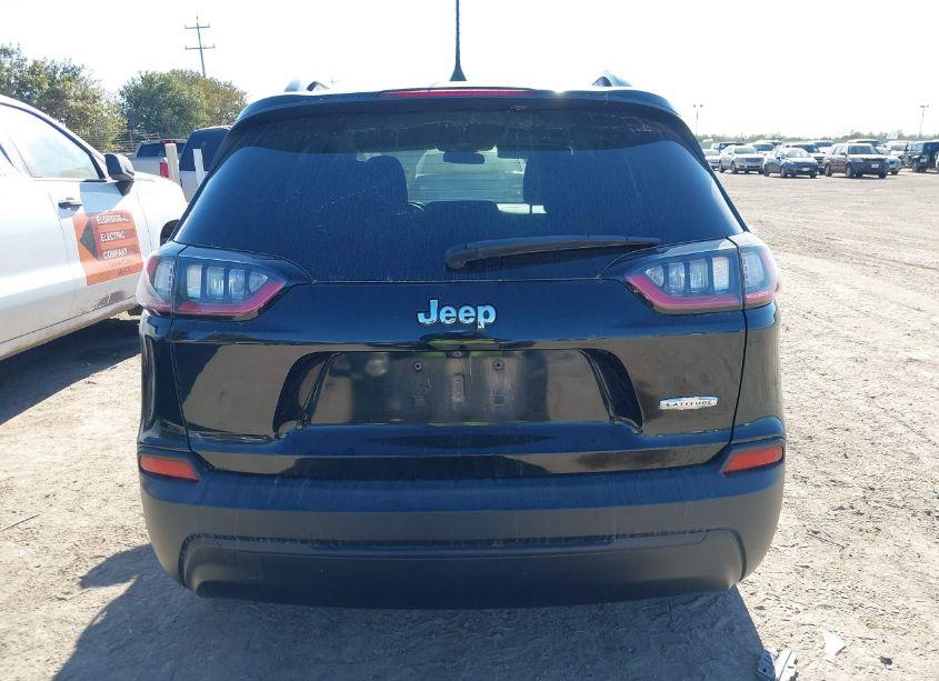 Photo 17 of 2019 Jeep Cherokee LATITUDE FWD (VIN 1C4PJLCB3KD358070)