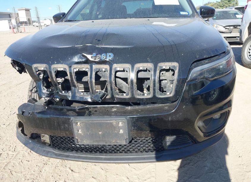 Photo 18 of 2019 Jeep Cherokee LATITUDE FWD (VIN 1C4PJLCB3KD358070)