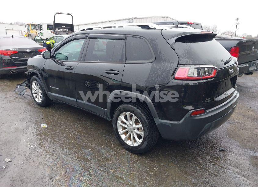 Photo 3 of 2020 Jeep Cherokee LATITUDE FWD (VIN 1C4PJLCB3LD586488)