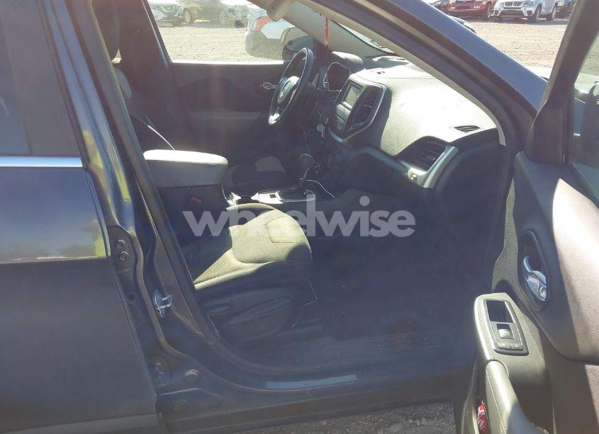 Photo 5 of 2014 Jeep Cherokee LATITUDE (VIN 1C4PJLCB4EW144522)