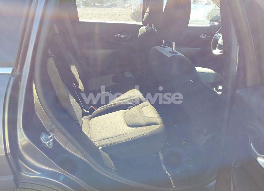 Photo 8 of 2014 Jeep Cherokee LATITUDE (VIN 1C4PJLCB4EW144522)