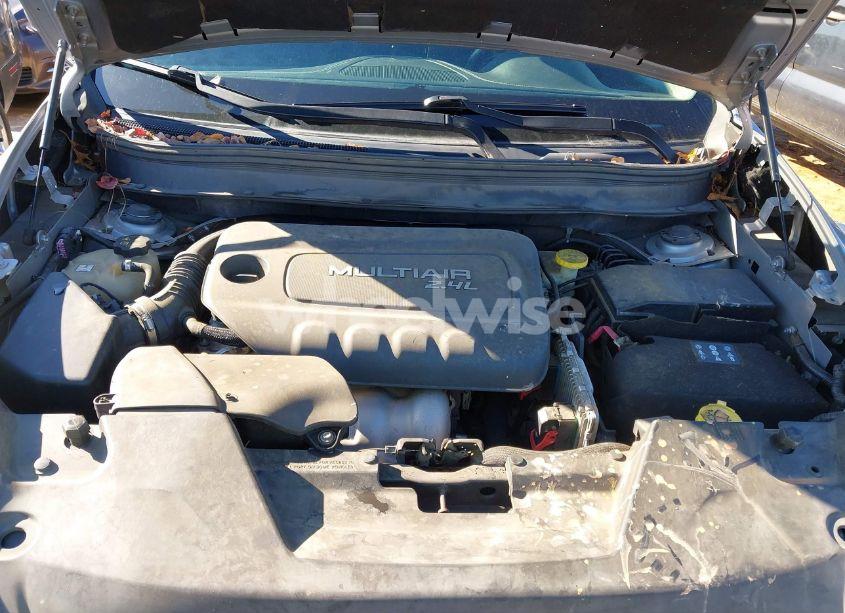 Photo 10 of 2014 Jeep Cherokee LATITUDE (VIN 1C4PJLCB4EW225732)