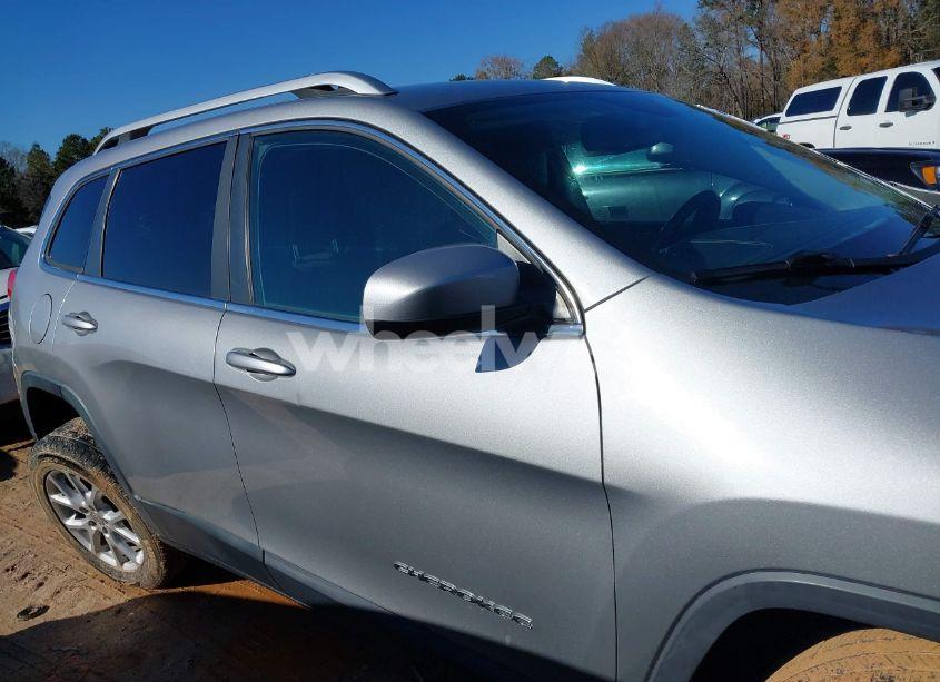 Photo 13 of 2014 Jeep Cherokee LATITUDE (VIN 1C4PJLCB4EW225732)