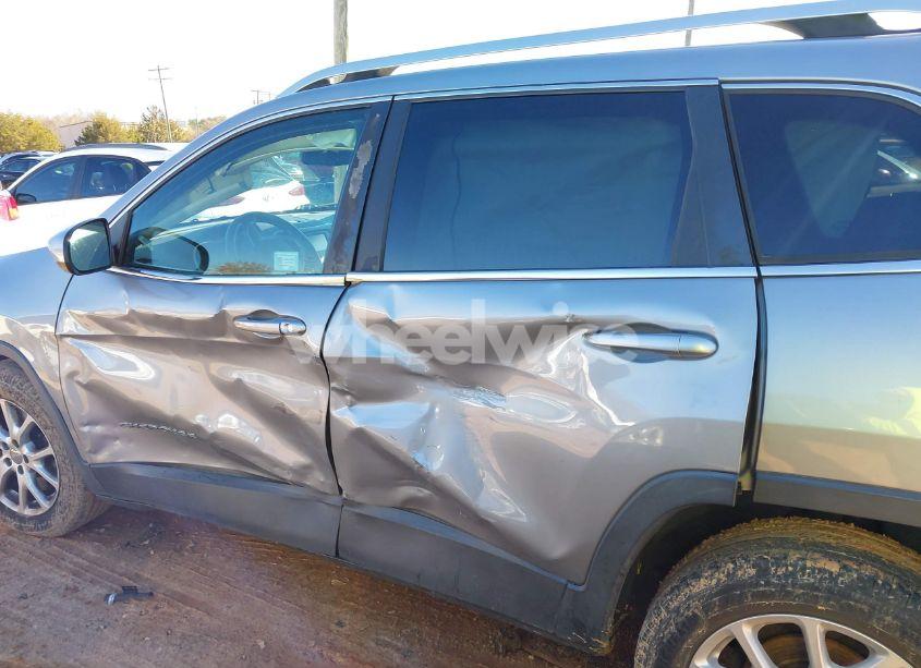 Photo 14 of 2014 Jeep Cherokee LATITUDE (VIN 1C4PJLCB4EW225732)