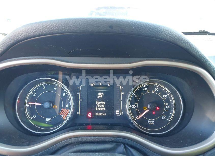 Photo 7 of 2014 Jeep Cherokee LATITUDE (VIN 1C4PJLCB4EW225732)