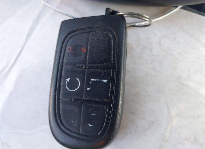 Photo 11 of 2014 Jeep Cherokee LATITUDE (VIN 1C4PJLCB4EW238545)