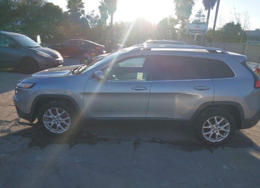 Photo 14 of 2014 Jeep Cherokee LATITUDE (VIN 1C4PJLCB4EW238545)