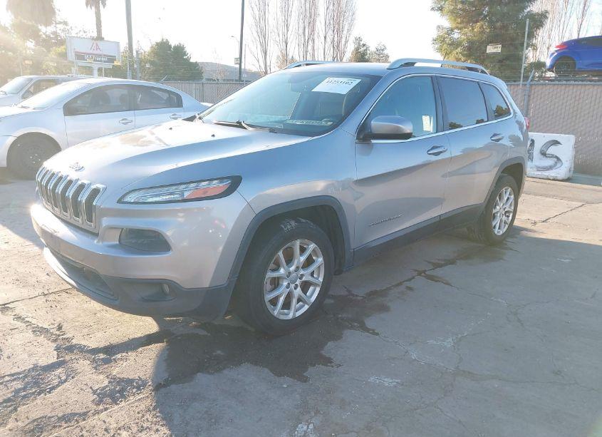 Photo 2 of 2014 Jeep Cherokee LATITUDE (VIN 1C4PJLCB4EW238545)