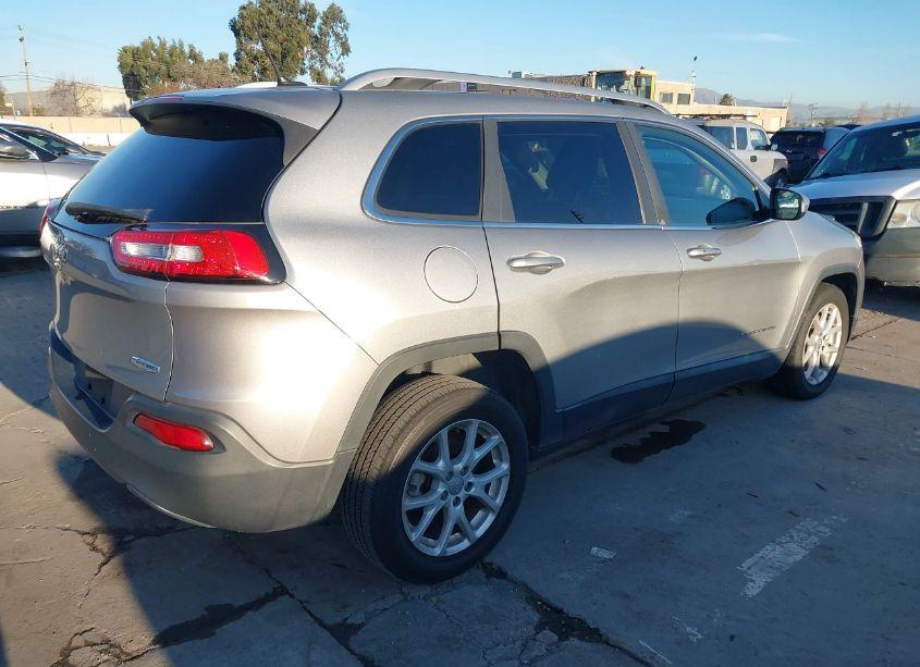 Photo 4 of 2014 Jeep Cherokee LATITUDE (VIN 1C4PJLCB4EW238545)