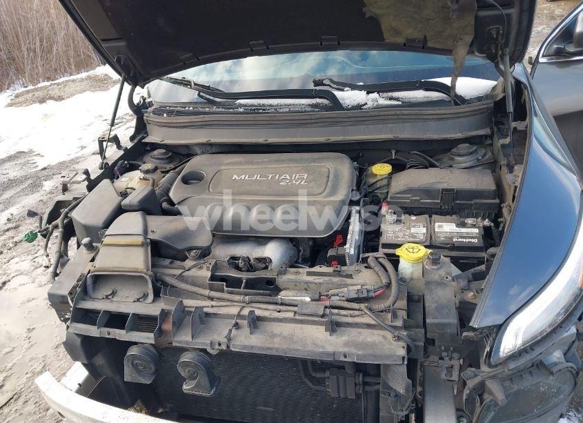 Photo 10 of 2014 Jeep Cherokee LATITUDE (VIN 1C4PJLCB4EW323501)