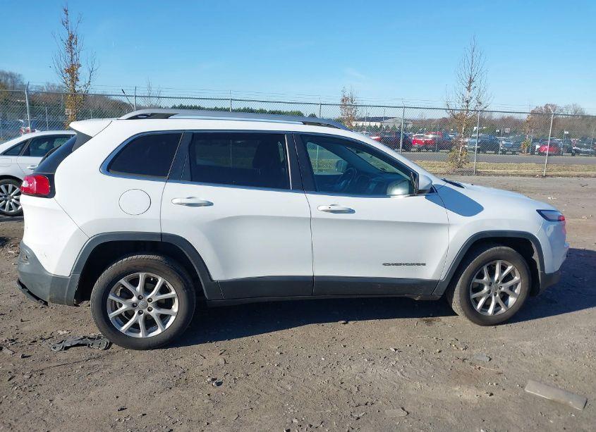 Photo 13 of 2015 Jeep Cherokee LATITUDE (VIN 1C4PJLCB4FW616722)