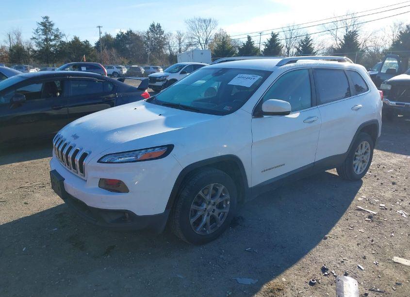 Photo 2 of 2015 Jeep Cherokee LATITUDE (VIN 1C4PJLCB4FW616722)