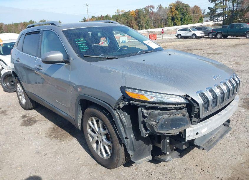 2016 Jeep Cherokee LATITUDE (VIN 1C4PJLCB4GW114391) main photo