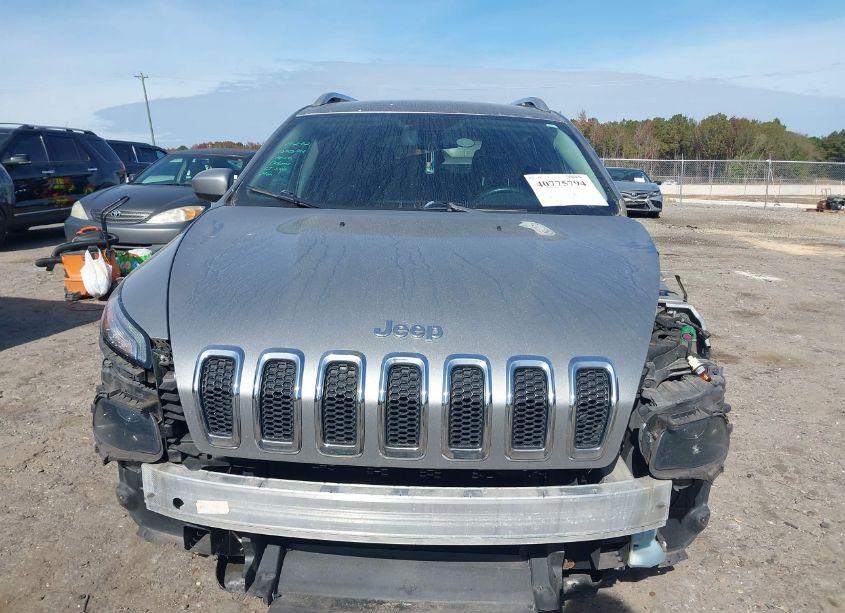 Photo 12 of 2016 Jeep Cherokee LATITUDE (VIN 1C4PJLCB4GW114391)