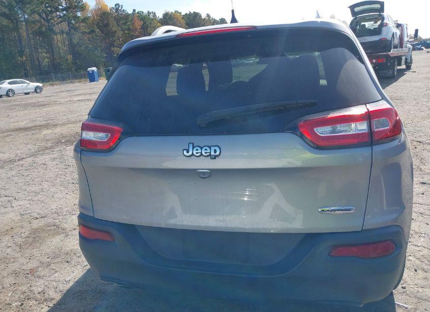 Photo 16 of 2016 Jeep Cherokee LATITUDE (VIN 1C4PJLCB4GW114391)