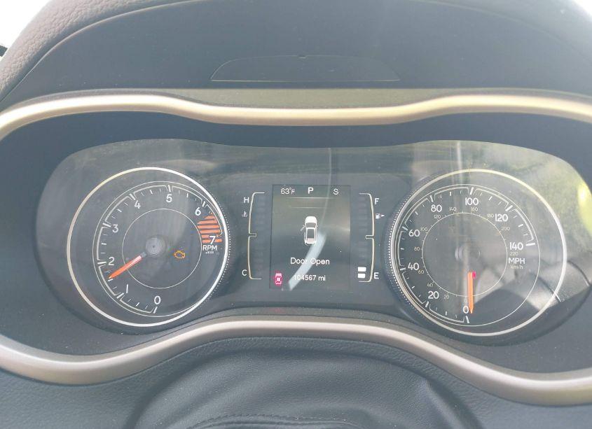 Photo 7 of 2016 Jeep Cherokee LATITUDE (VIN 1C4PJLCB4GW114391)