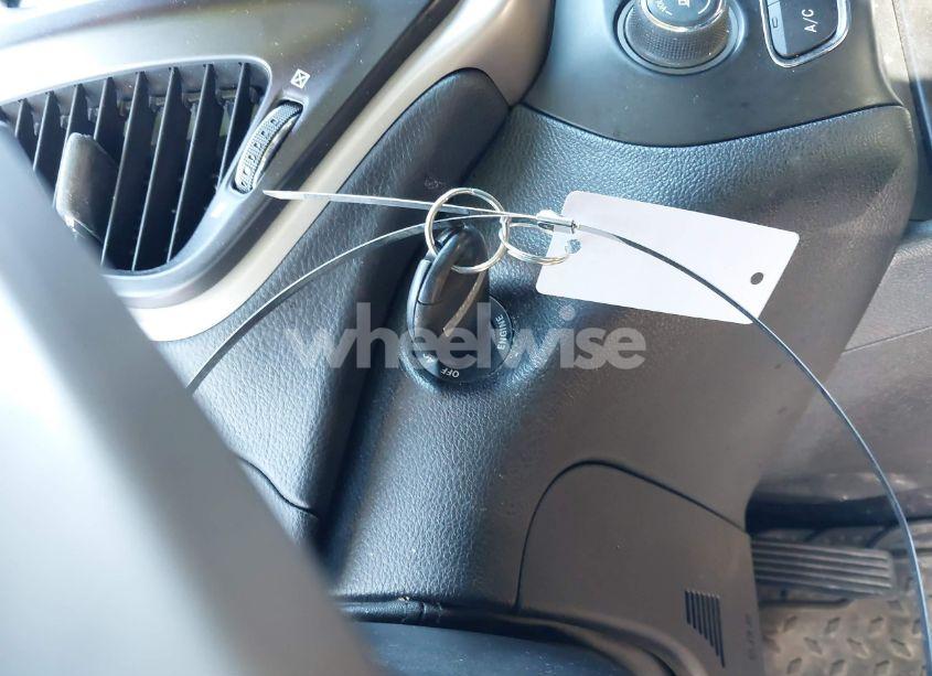 Photo 11 of 2016 Jeep Cherokee LATITUDE (VIN 1C4PJLCB4GW126010)