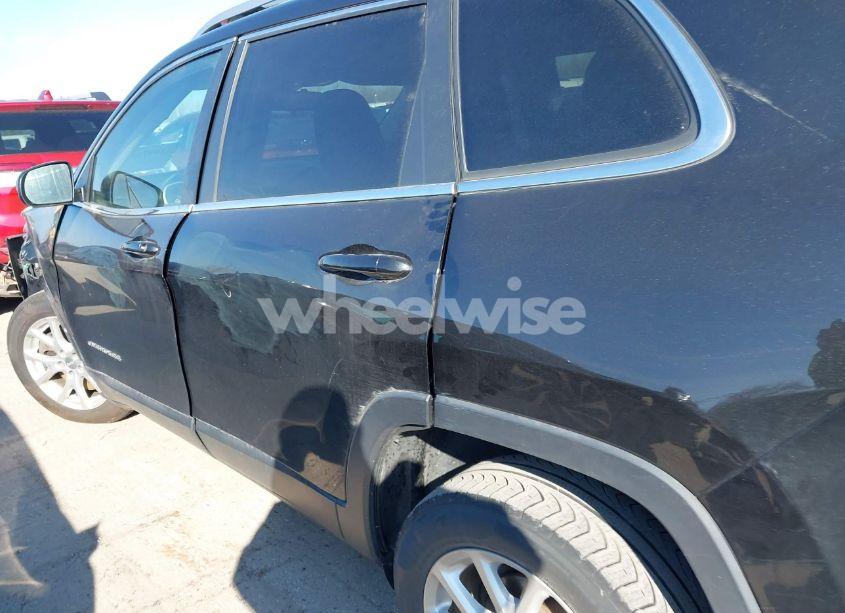 Photo 14 of 2016 Jeep Cherokee LATITUDE (VIN 1C4PJLCB4GW126010)