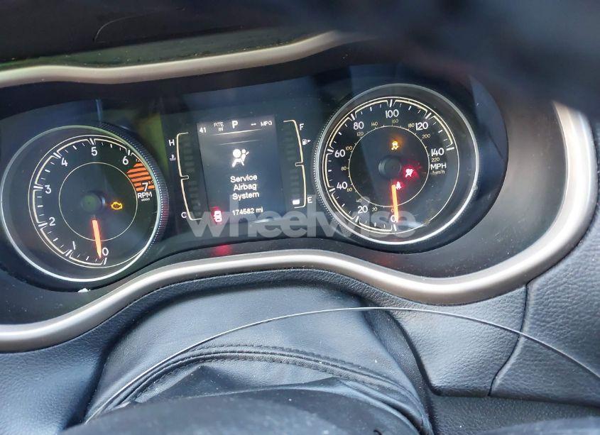 Photo 15 of 2016 Jeep Cherokee LATITUDE (VIN 1C4PJLCB4GW126010)