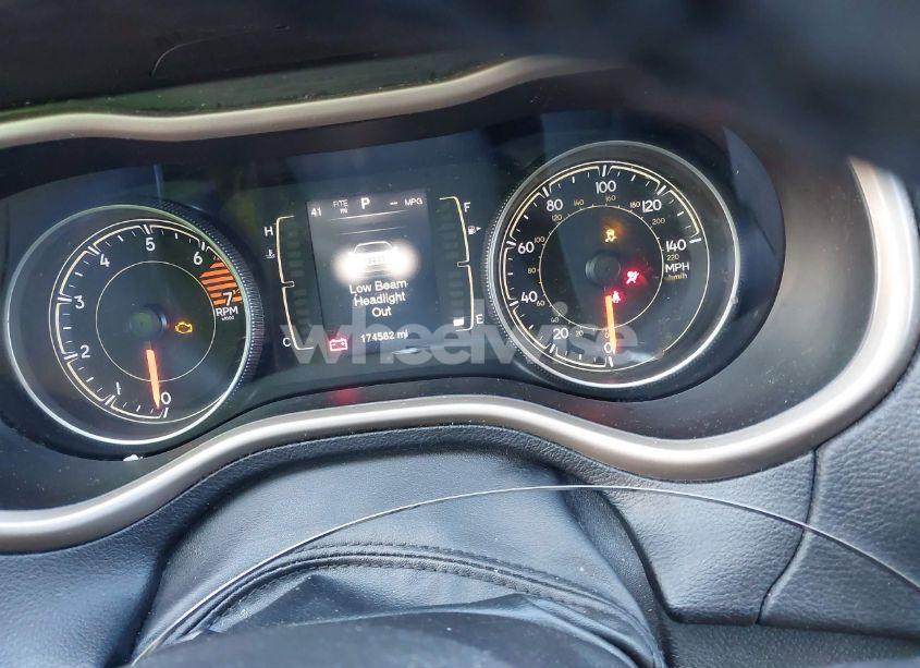 Photo 7 of 2016 Jeep Cherokee LATITUDE (VIN 1C4PJLCB4GW126010)