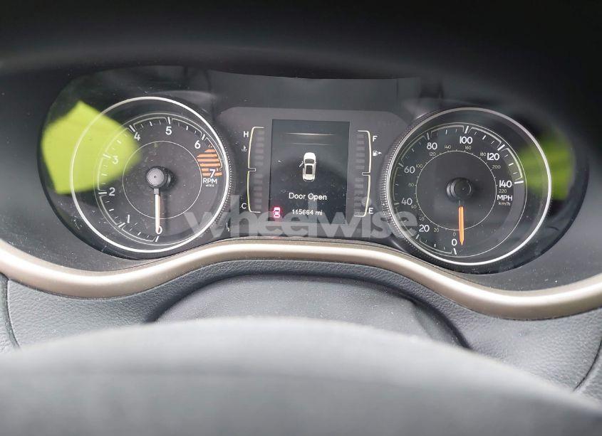 Photo 7 of 2016 Jeep Cherokee LATITUDE (VIN 1C4PJLCB4GW138156)