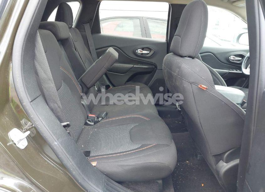 Photo 8 of 2016 Jeep Cherokee 75TH ANNIVERSARY (VIN 1C4PJLCB4GW287800)