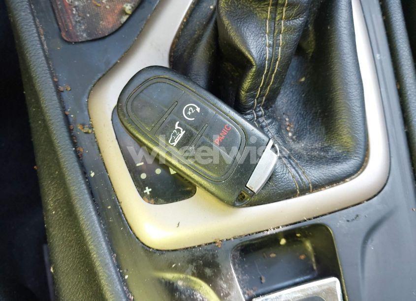 Photo 11 of 2016 Jeep Cherokee LATITUDE (VIN 1C4PJLCB4GW291071)