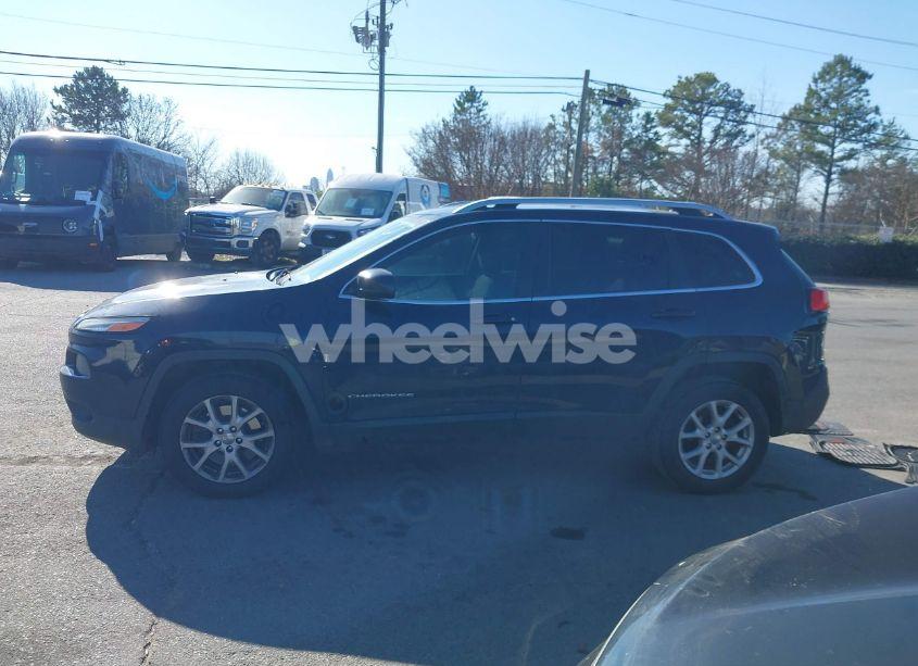 Photo 14 of 2016 Jeep Cherokee LATITUDE (VIN 1C4PJLCB4GW291071)