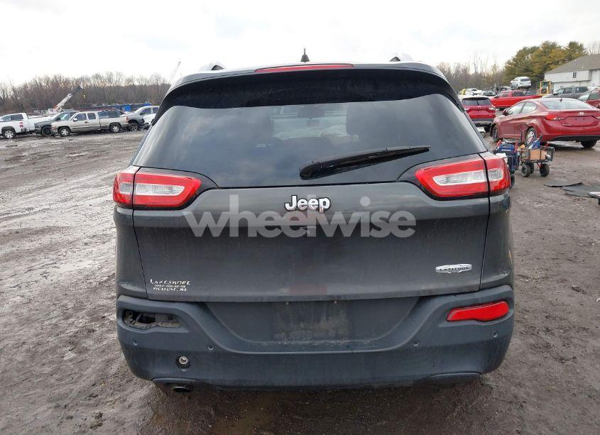 Photo 16 of 2017 Jeep Cherokee LATITUDE FWD (VIN 1C4PJLCB4HW507776)