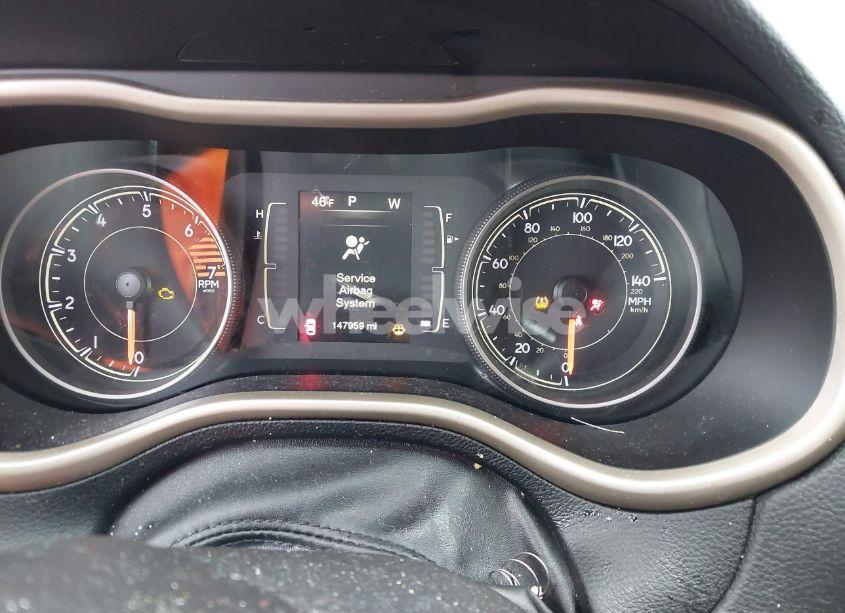 Photo 7 of 2017 Jeep Cherokee LATITUDE FWD (VIN 1C4PJLCB4HW507776)