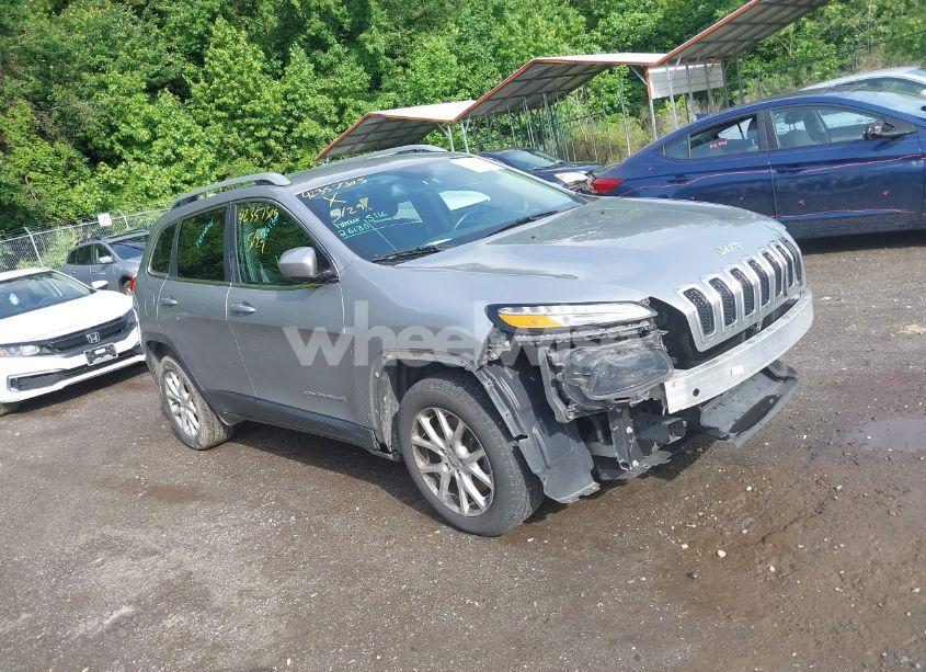 2017 Jeep Cherokee LATITUDE FWD (VIN 1C4PJLCB4HW559926) main photo