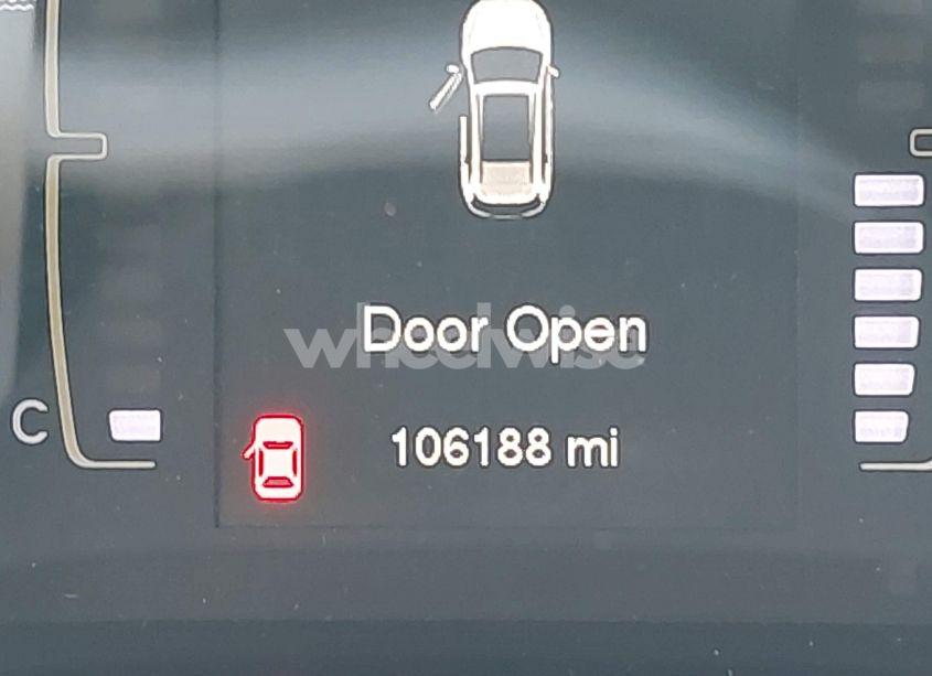 Photo 15 of 2017 Jeep Cherokee LATITUDE FWD (VIN 1C4PJLCB4HW559926)