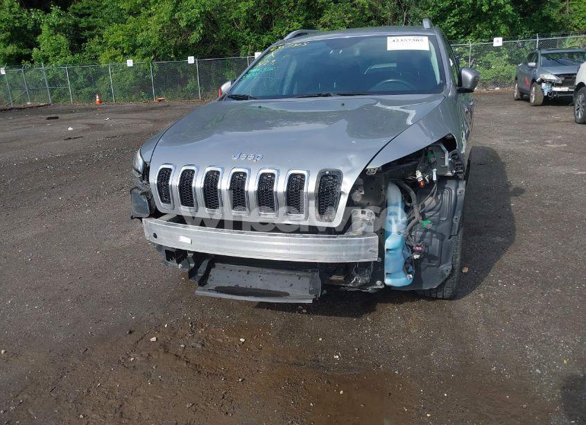 Photo 6 of 2017 Jeep Cherokee LATITUDE FWD (VIN 1C4PJLCB4HW559926)