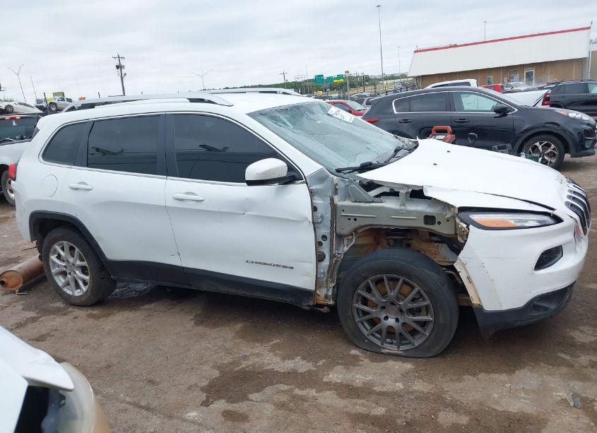 Photo 13 of 2017 Jeep Cherokee LATITUDE FWD (VIN 1C4PJLCB4HW602919)