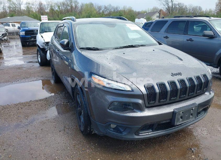 2018 Jeep Cherokee LATITUDE FWD (VIN 1C4PJLCB4JD543114) main photo