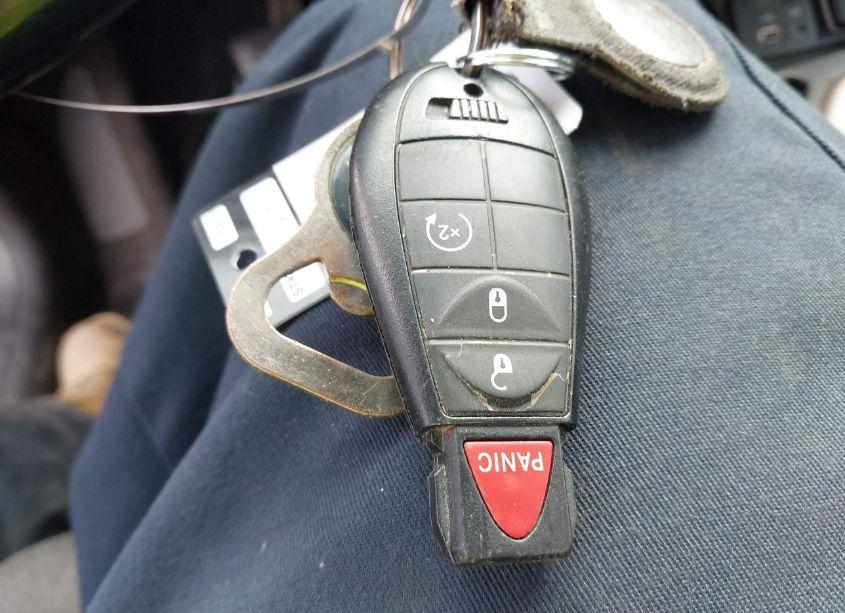 Photo 11 of 2018 Jeep Cherokee LATITUDE FWD (VIN 1C4PJLCB4JD544604)