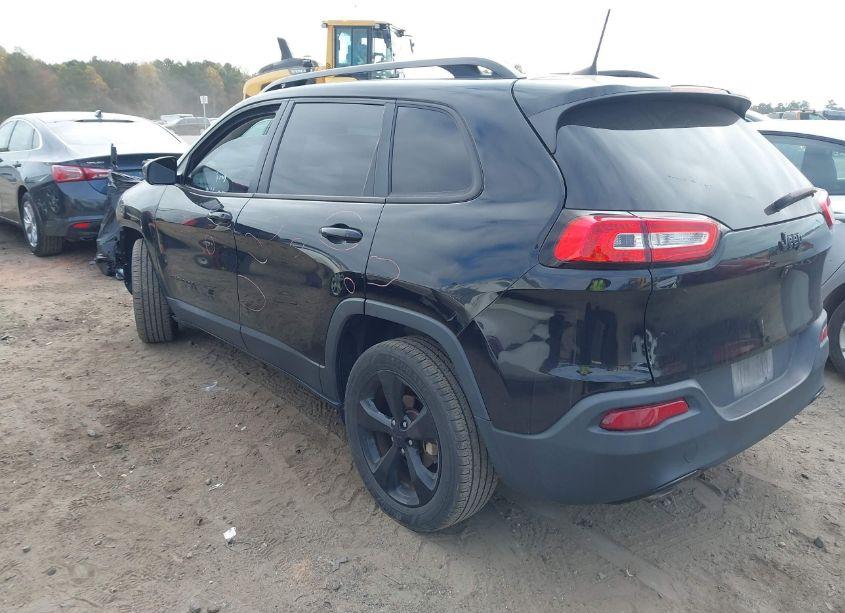 Photo 3 of 2018 Jeep Cherokee LATITUDE FWD (VIN 1C4PJLCB4JD544604)